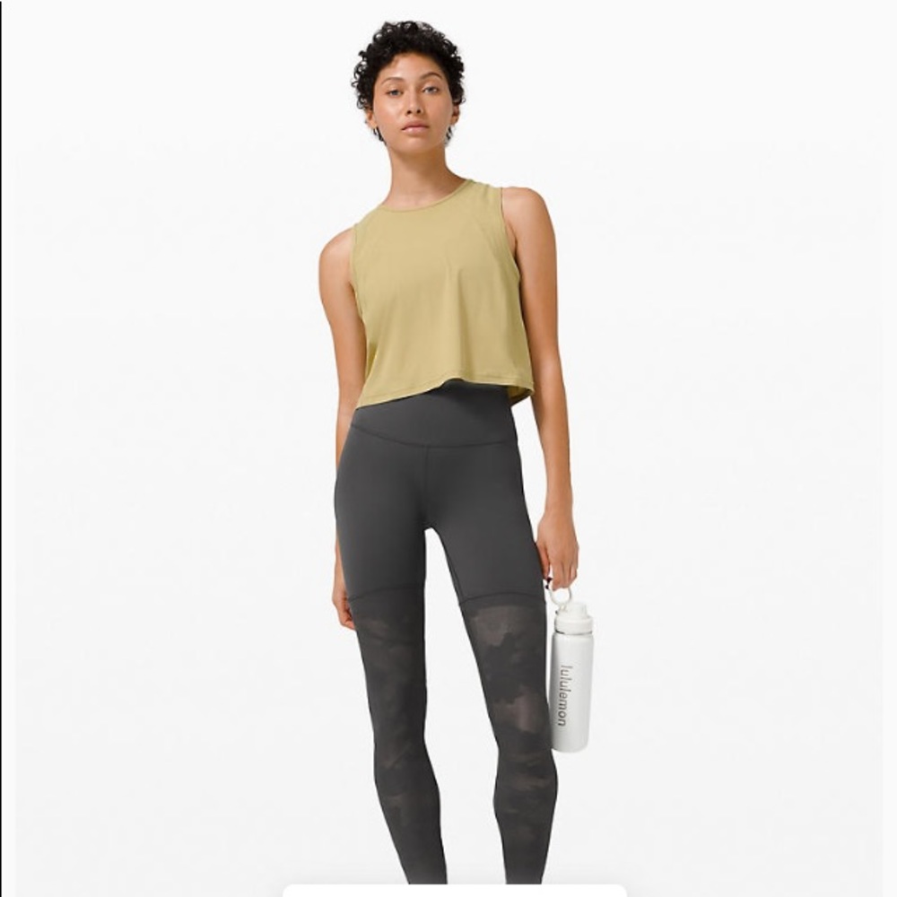 NWT size 12 Lululemon HR Tight Pulse Black Mesh